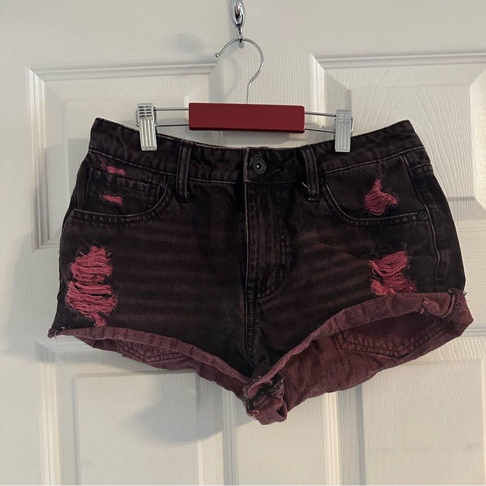 Distressed shorts